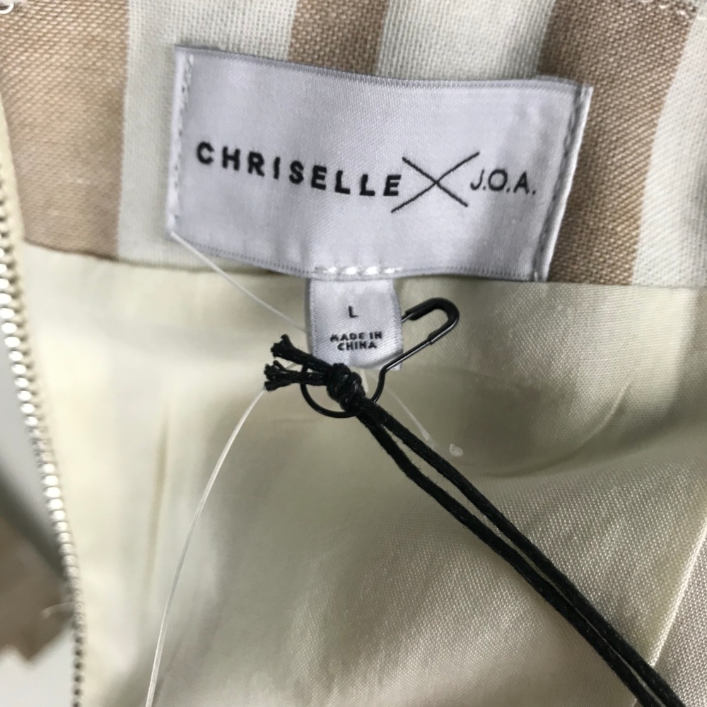 Chriselle x J.O.A. Sand Tie Front Crop Top Size L - Picture 6 of 8